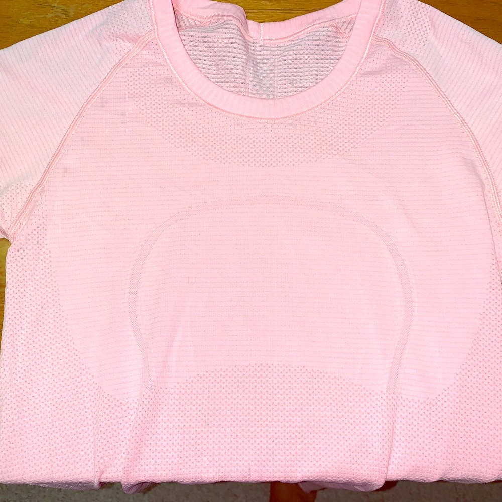 Lululemon Swiftly short sleeve